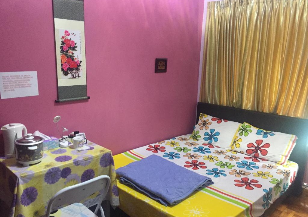 Sembawang House | COMFORTABLE MASTERBEDROOM SUITE