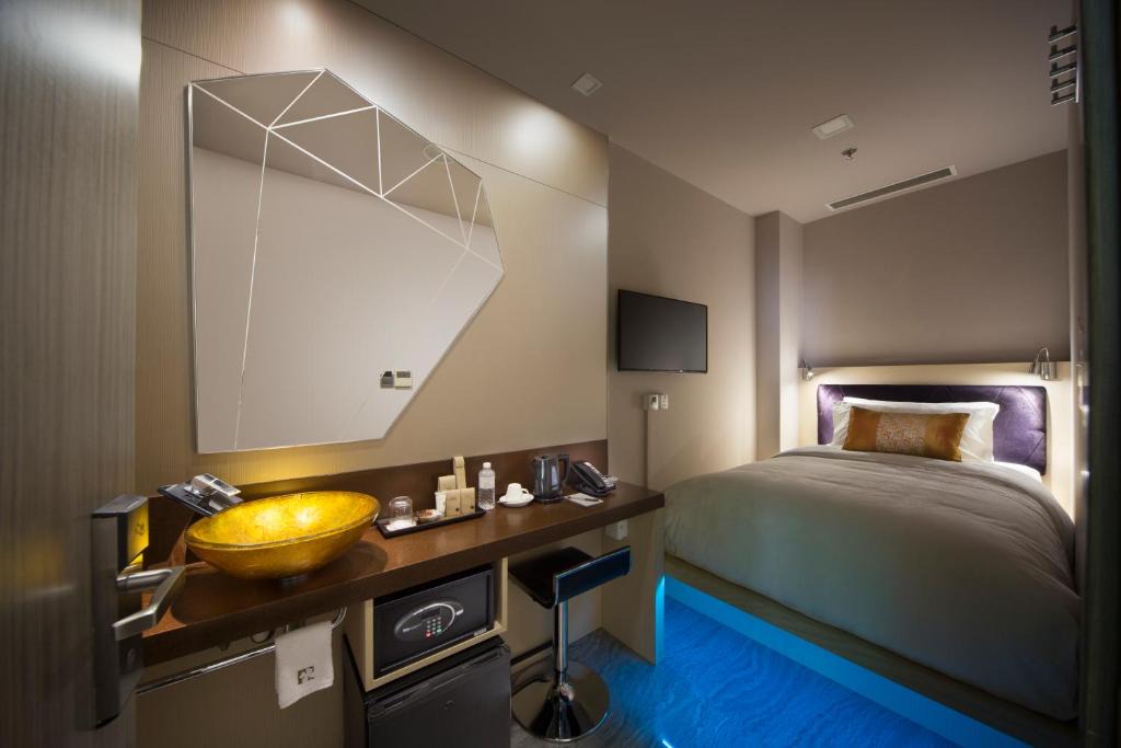 Downtown Singapore Hotel | Hotel Clover 7