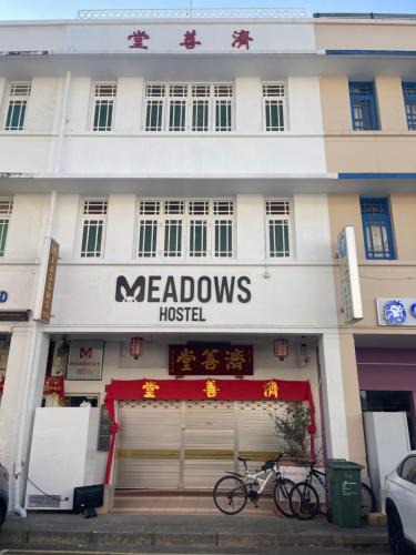 Lavender Hotel | Meadows Hostel