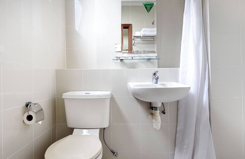 Orchard Apartment | 2 Bedroom Apt Orchard/ Stevens Area #37