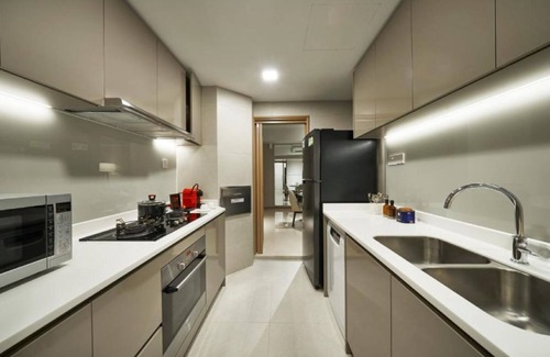Singapore River Apartment | 3BR | 1200 sqft | Near River Valley | Singapore