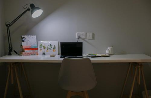 Financial District Singapore Hostel | Bluewaters Collab Quarters
