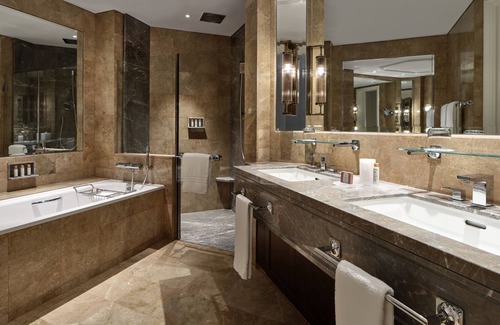 Orchard Hotel | Four Seasons Hotel Singapore