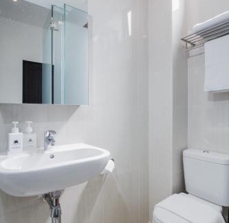 Downtown Singapore Apartment | Heritage Collection on Boat Quay - South Bridge Wing - Mobile App Check-In