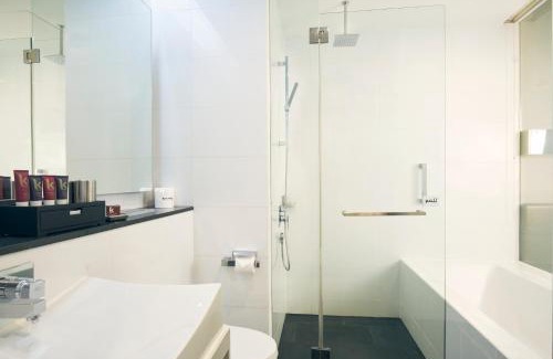 Newton Hotel | Quincy Hotel Singapore by Far East Hospitality