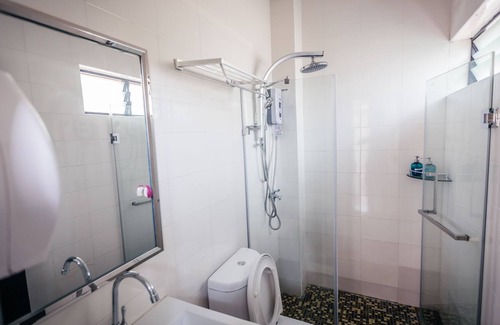 East Coast House | Single Master Room & private bathroom (1) in terrace house
