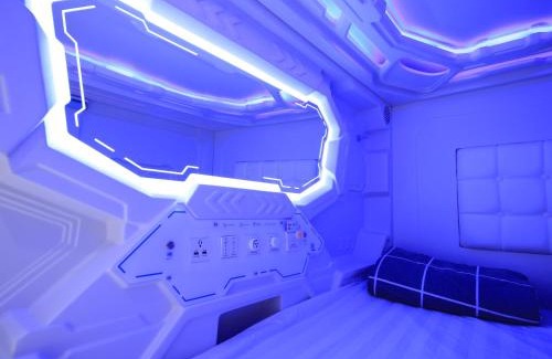 Lavender Hostel | Spacepod@hive