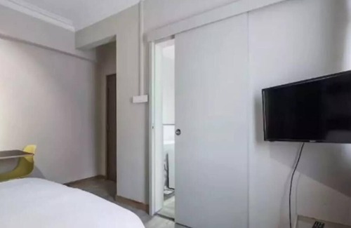 Orchard Apartment | Studio Apartment 7 on Orchard Road