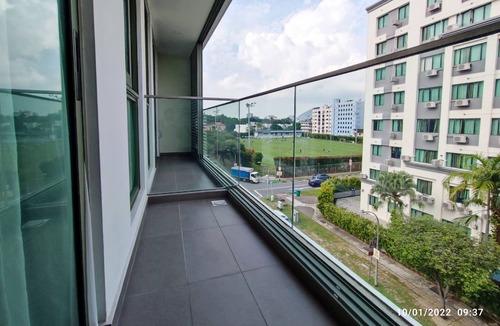Geylang Condo | 2BR Large Bedrooms Apartment Kallang Central City