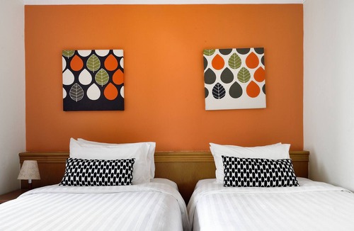 Orchard Apartment | 3 Bedroom Apt Orchard/ Stevens Area #41