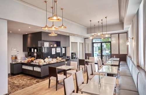 Downtown Singapore Apartment | 3 BR at Penang Rd, 10 mins walk from Dhoby Ghaut MRT