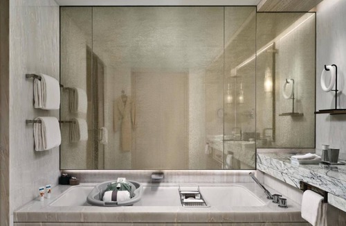 Marina Bay Hotel | 42 m² Hotel ∙ 1 bedroom ∙ 3 guests