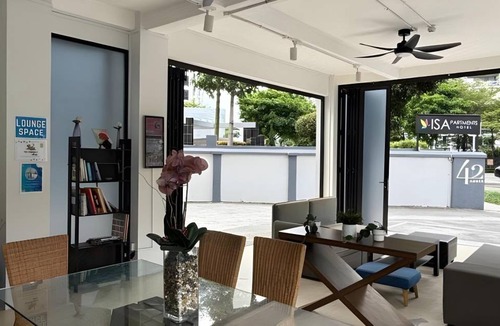 Marine Parade Hotel | 46 m² Hotel ∙ 4 guests