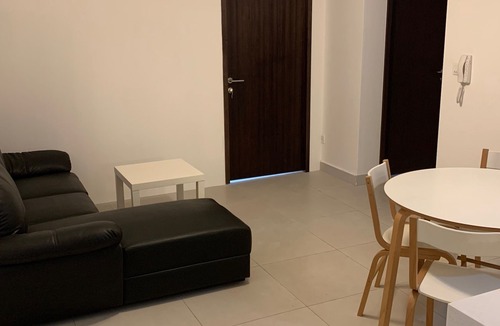Queenstown Condo | 5 mins to Buona Vista MRT