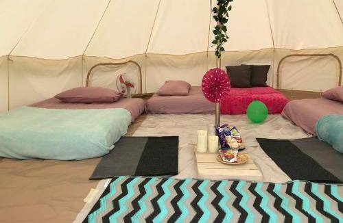 Bedok Other | 500 m² Tent ∙ 1 bedroom ∙ 6 guests