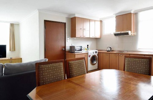 Orchard Apartment | 97 m² Serviced apartment ∙ 3 bedrooms ∙ 5 guests