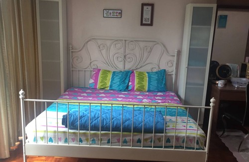 Sembawang House | AMAZING MASTER BEDROOM SUITE FOR THE SOPHISTICATED