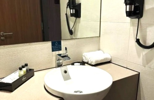 Pasir Ris Hotel | Beach Bay@ Attractions Packed Beach Resort 4 beds