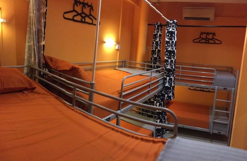 Chinatown Hostel | Century Service World - Hostel