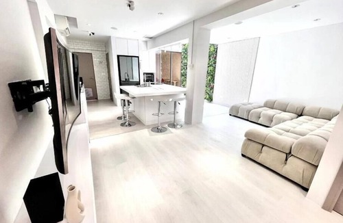 Marine Parade Apartment | Coastal Suite 04