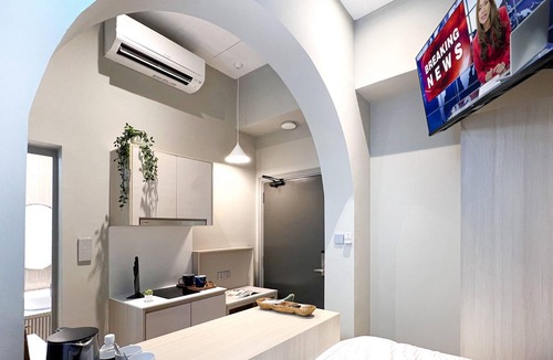 Geylang Hotel | Coliwoo Hotel Gay World