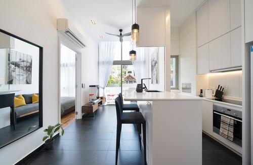 Bedok Apartment | Cosy 2-bdrm partment at popular East Coast - 1 minute to Bayshore MRT station