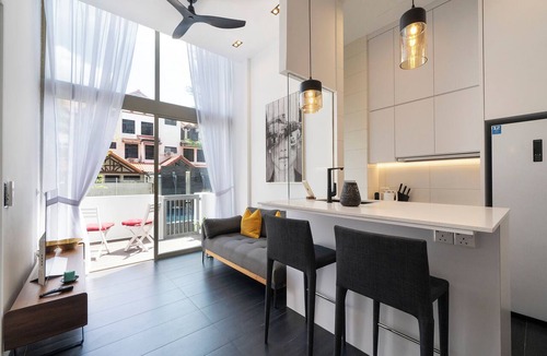Bedok Apartment | Cosy 2-bdrm partment at popular East Coast - 1 minute to Bayshore MRT station