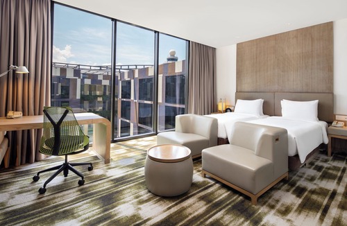 Changi Hotel | Crowne Plaza Changi Airport by IHG