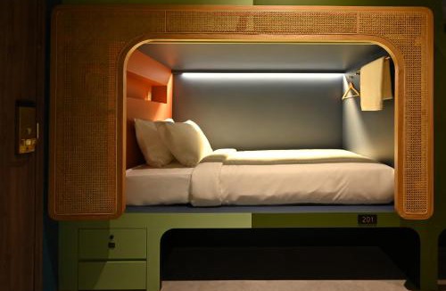 Kampong Glam Hotel | Dream Chaser Boutique Capsule Hotel