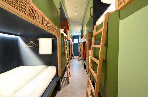 Kampong Glam Hotel | Dream Chaser Boutique Capsule Hotel
