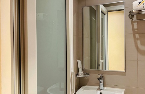 Queenstown Hotel | Fragrance Hotel - Ocean View