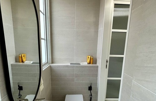 Lavender Apartment | Glass Tower in the heart of SG