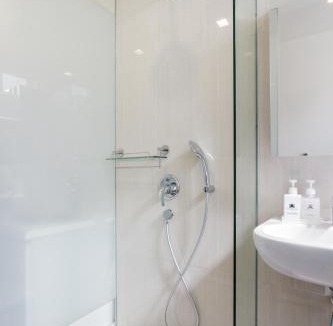 Downtown Singapore Apartment | Heritage Collection on Boat Quay - South Bridge Wing - Mobile App Check-In