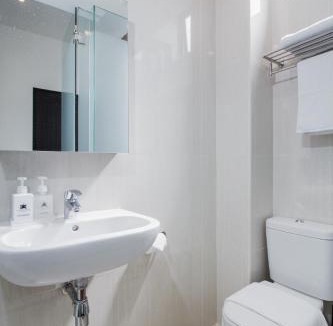 Downtown Singapore Apartment | Heritage Collection on Boat Quay - South Bridge Wing - Mobile App Check-In