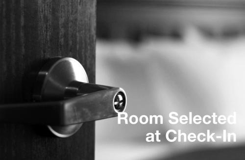 Rochor Hotel | Hotel Royal Queens