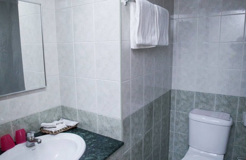Somerset Hotel | Hotel Supreme