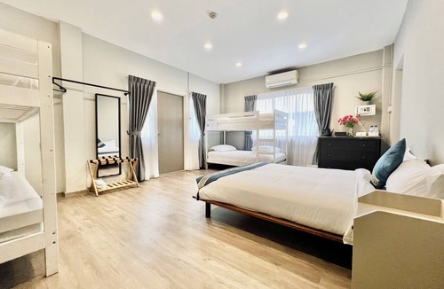 Queenstown House | K2 Guest House