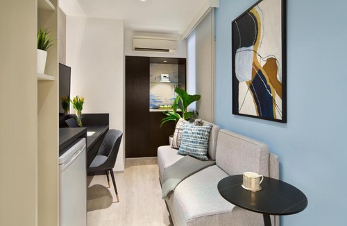 Somerset Apartment | Lanson Place Winsland, Singapore