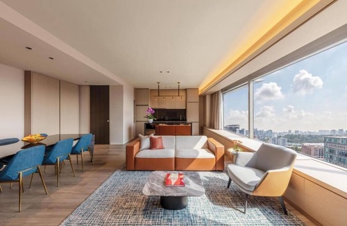 Somerset Apartment | Luxury 2 Bedroom Penthouse at Orchard, 1 min Stroll to MRT