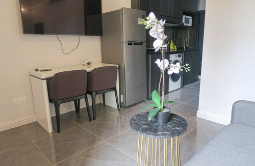 Singapore River Apartment | NEW Comfy Studio Apt/Wifi @ Orchard/Somerset Area