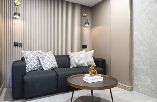 Somerset Apartment | New Deluxe Cozy Studio Apt/WIFI @ Orchard/Somerset Area