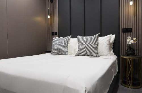 Singapore River Apartment | R Residences