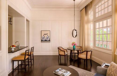 Colonial District Hotel | Raffles Singapore
