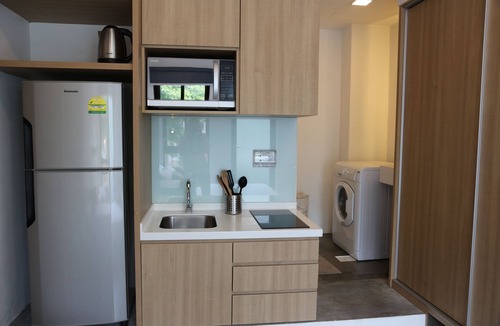 Bukit Timah Apartment | Self-contained fully furnished studio