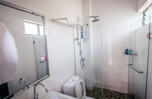 East Coast House | Single Master Room & private bathroom (1) in terrace house