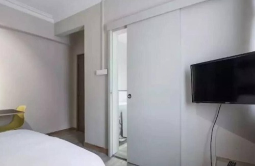 Orchard Apartment | Studio Apartment 7 on Orchard Road