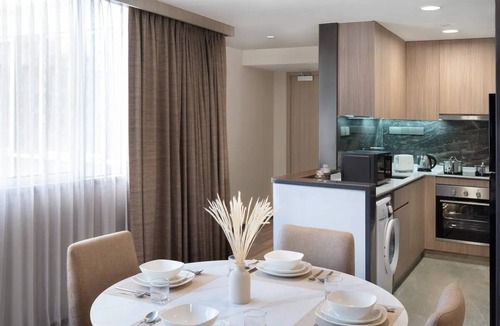 Singapore River Apartment | Superior 2-BR in Clarke Quay, 3 mins stroll to MRT