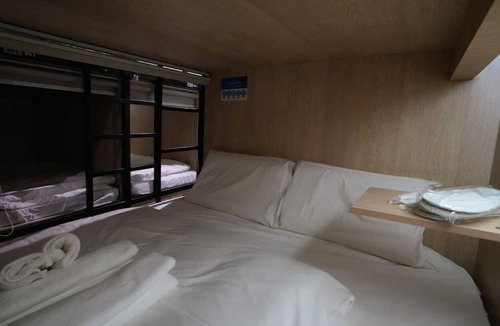 Bugis Village Hostel | The Room @Bugis