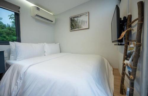 Singapore House | Tiny Away Escape at Lazarus - 2017