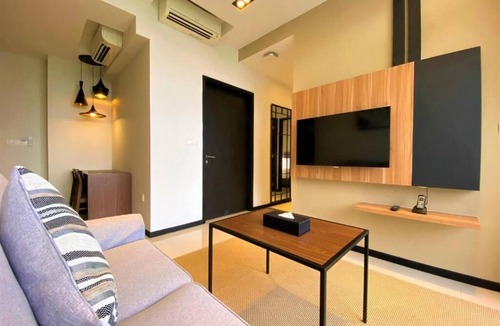 Thomson Road Apartment | Two Bedroom Premier with Balcony, 800m from Novena MRT
